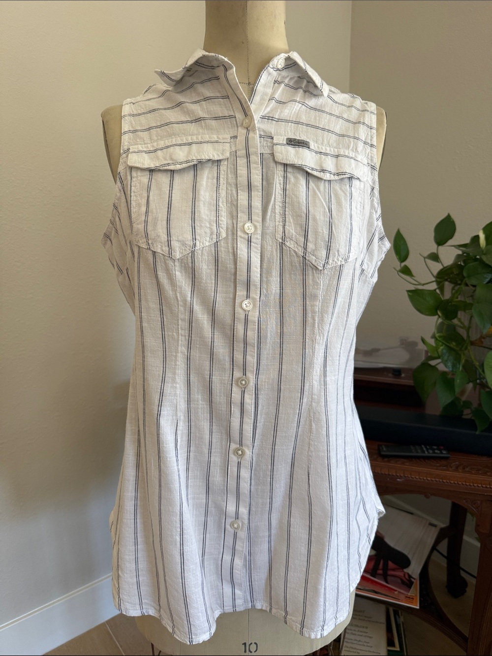 Columbia Sleeveless Button-Front Stripe Shirt - White & Blue